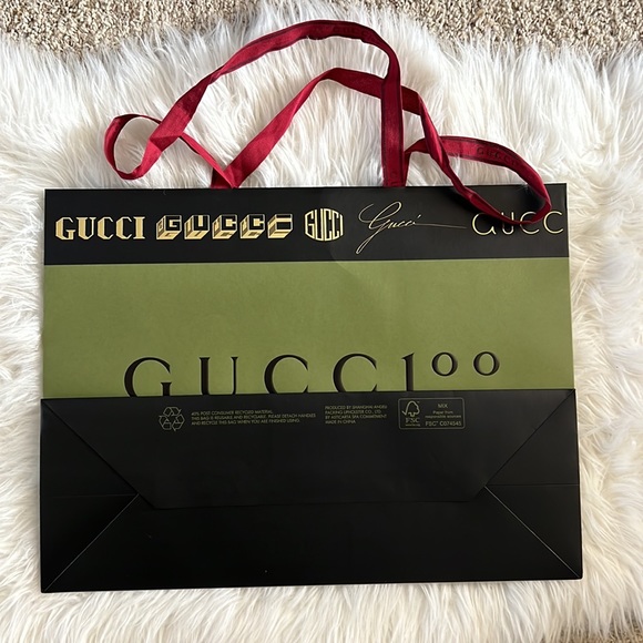 Large Gucci paper bag - Picture 2 of 7